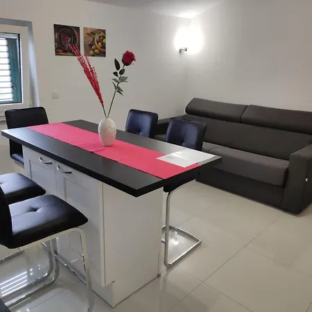 Apartman Punta * 스크라딘